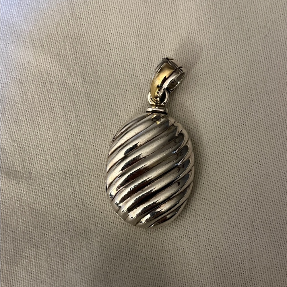 DAVID YURMAN locket charm